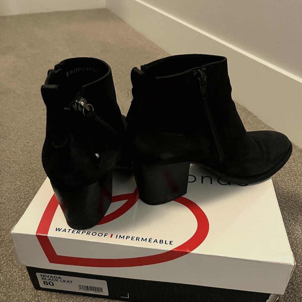 Blondo Nivada Waterproof Bootie